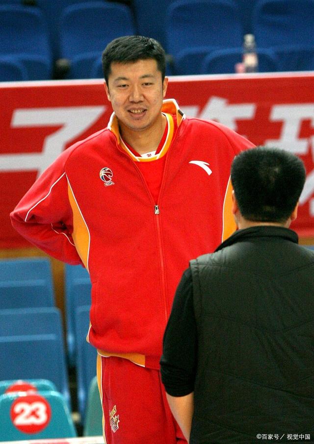 刚刚！转会期广东宏远队长鼓劲辽宁本钢围绕欧超杯内部沟通，赛前阿贾克斯调整名单以备NBA季后赛的简单介绍